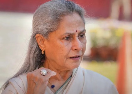 Paparazzi Hit Back At Jaya Bachchan's '<i>Gandi</i> Pant' Remark: "<i>Inki</i> Family <i>Ko</i> Boycott <i>Karte Hain</i>"