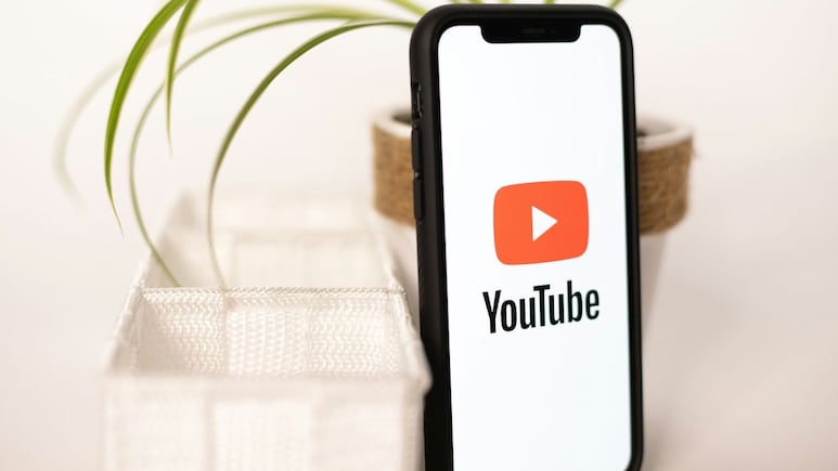 YouTube से लाखों कमाने के 7 कमाल के तरीके, हर कोई कर सकता है कमाई