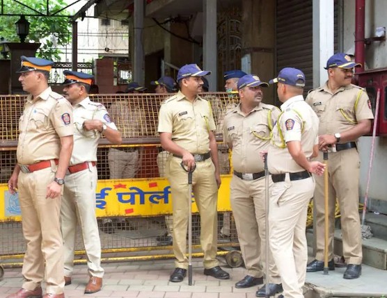 देश को दहलाने की साजिश? 50 जगहों पर बम ब्लास्ट की धमकी देने वाला आरोपी पश्चिम बंगाल से गिरफ्तार