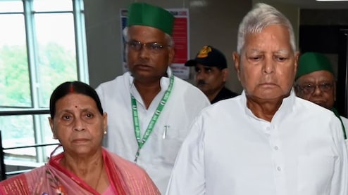 लालू परिवार को बड़ा झटका, कोर्ट ने खारिज की राबड़ी देवी की याचिका, नहीं बदला जाएगा जज