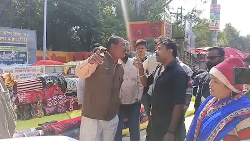 पराठे को लेकर नेताजी की ठेले वाली महिला से हो गई झड़प, अब नेता जी वायरल वीडियो पर दे रहे सफाई