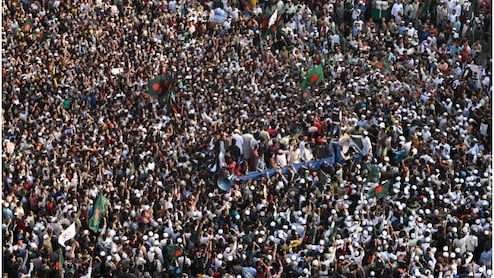 Bangladesh News: बांग्लादेश में भारी तनाव, आज सुपुर्द-ए-खाक होंगे उस्मान हादी; जनाजे से पहले छावनी में तब्दील हुई राजधानी