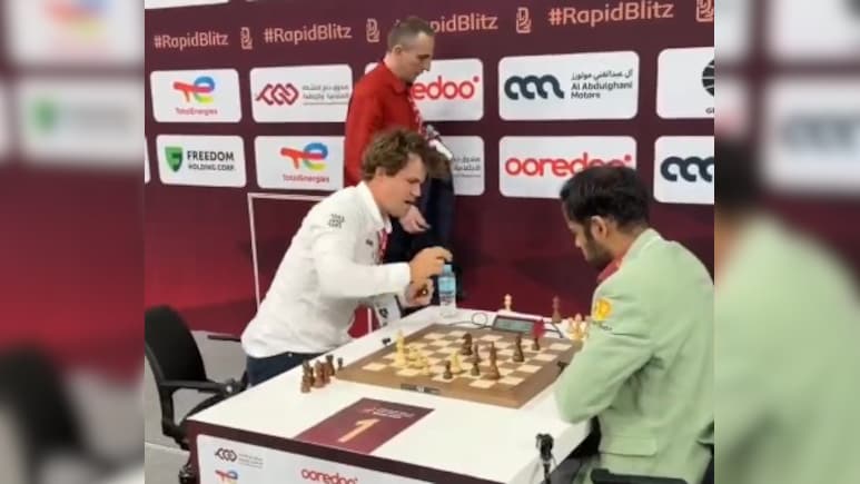 VIDEO: वर्ल्ड चैंपियनशिप में अर्जुन एरिगैसी से मिली हार के बाद मैग्नस कार्लसन ने खोया आपा, वीडियो हुआ वायरल