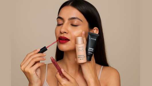 Lakme के ब्यूटी प्रोडक्ट्स पर Mega Discount, लिपस्टिक से लेकर फाउंडेशन, प्राइमर तक, मिलेगा सब कुछ