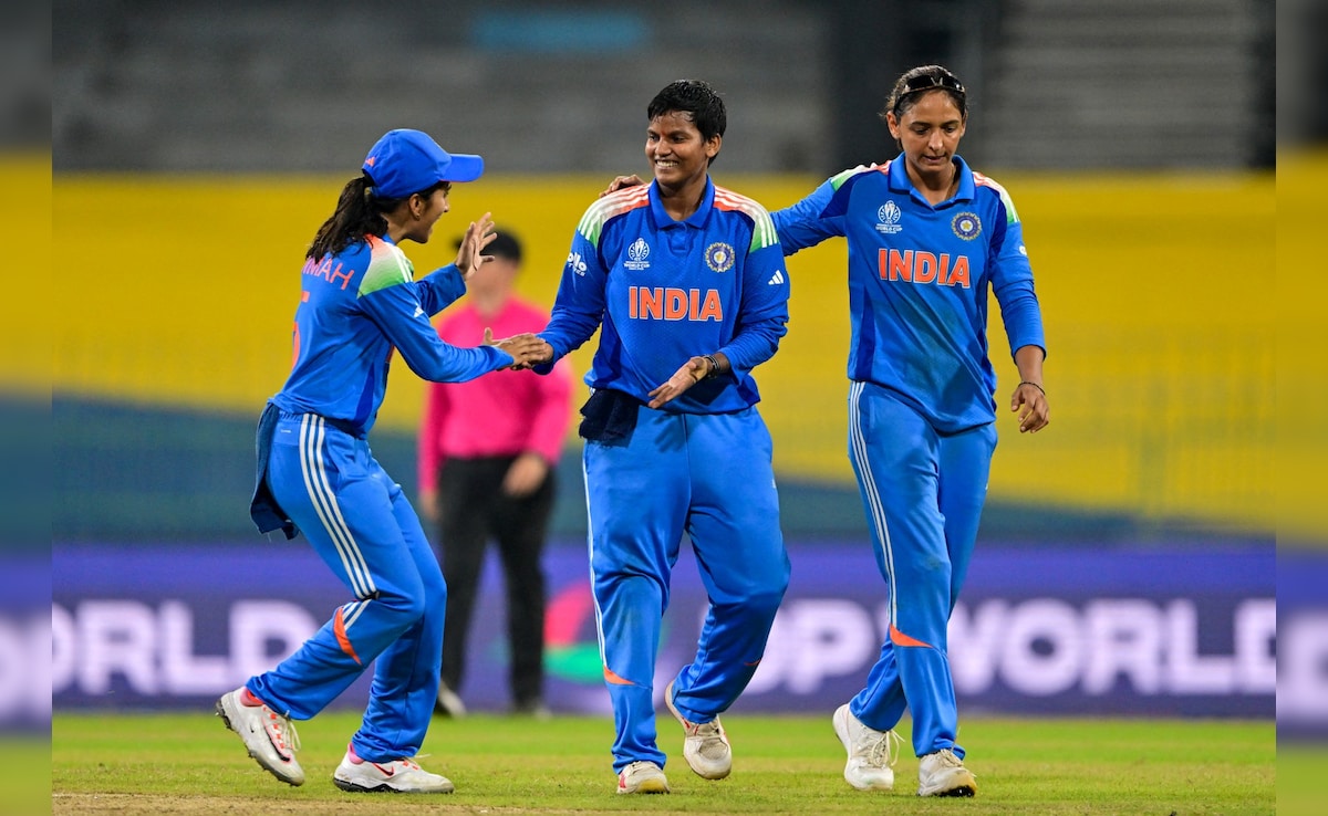 IND W vs SL W 5th T20I Live: भारत की बल्लेबाजी शुरू, कमलानी-शेफाली क्रीज पर