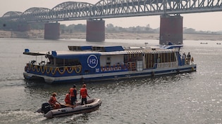 वाराणसी में शुरू हुई देश की पहली हाइड्रोजन वाटर टैक्सी, जानें इसकी खासियत क्या है