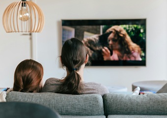 फ्री मूवी देखने की आदत डाल सकती है आपको खतरे में, सरकार ने Pikashow ऐप से किया सावधान