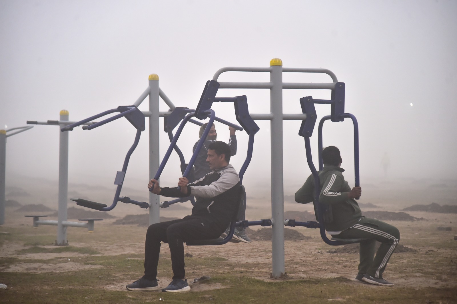 क्रिसमस पर न भयंकर सर्दी न कोहरा? दिल्ली NCR में क्यों बदला हुआ मौसम, जानें लखनऊ में कैसा रहेगा वेदर