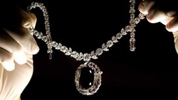 How A Black Diamond Stolen From A Hindu Temple Became An Omen Of Death
