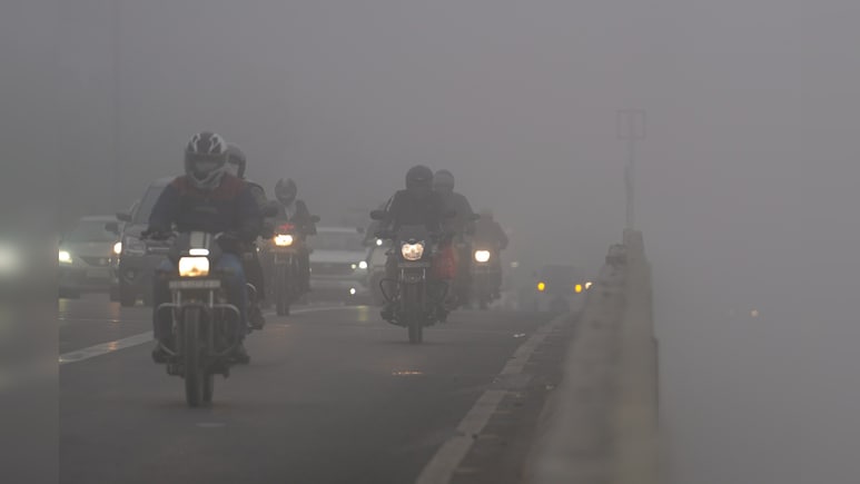 FOG Alert: अगले 6 दिन भयंकर कोहरा! यूपी, दिल्ली में सड़क पर घुप्प अंधेरा, जानें क्या है मौसम विभाग की चेतावनी