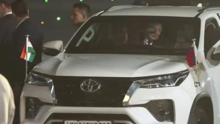 गाडीचा नंबर MH 01..पीएम मोदींनी पुतिन यांना कोणत्या कारमध्ये बसवलं? देशभरात का होतेय 'या' SUV ची चर्चा?