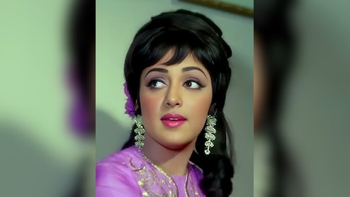 कौन सी एक्ट्रेस है Hema Malini की भतीजी? अजय की हीरोइन तो बिग बी फिल्म को किया रिजेक्ट, आज भी कायम है दबदबा