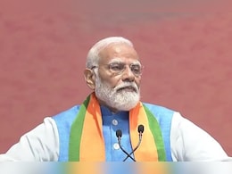 असम में ब्रह्मपुत्र नदी में क्रूज पर PM मोदी ने की छात्रों से 'परीक्षा पे चर्चा'