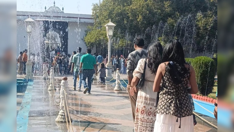 न्यू ईयर सेलिब्रेशन से पहले पर्यटकों से गुलजार हुआ उदयपुर, नए साल के आगाज के लिए लेकसिटी पहली पसंद