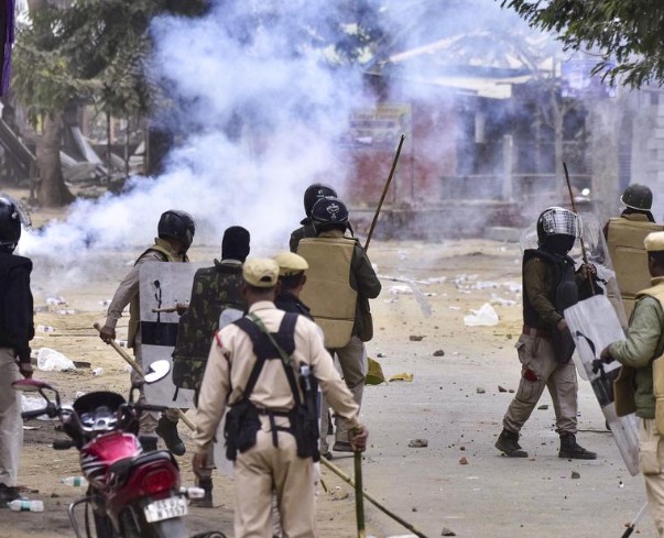 Explainer: आखिर क्यों हिंसा की आग में जल रहा है असम के पश्चिम कार्बी आंगलोंग का इलाका? पढ़ें पूरी कहानी