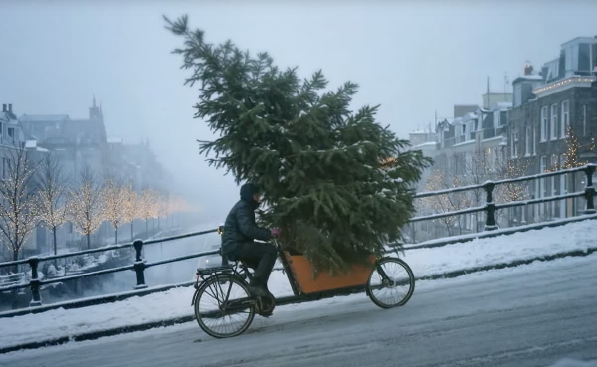McDonald's AI Christmas Ad Sparks Debate