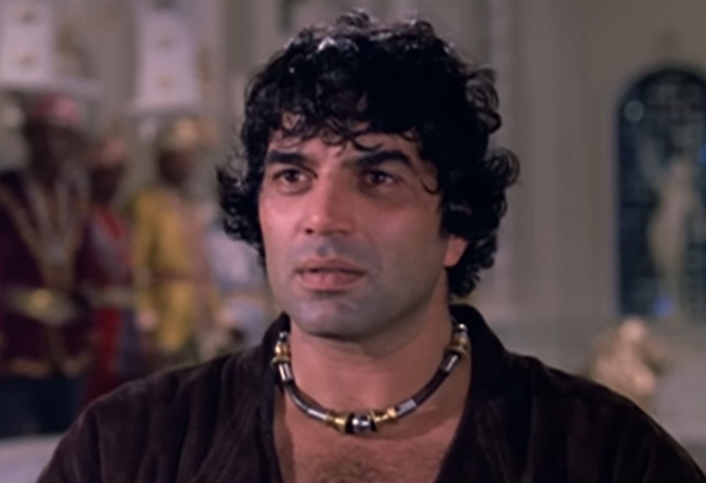 धर्मेंद्र और बॉबी देओल की इस फिल्म से हिल गया बॉक्स ऑफिस,50 से ज्यादा हफ्ते तक चली सिनेमाघरों में,विदेश में बिके करोड़ों टिकट