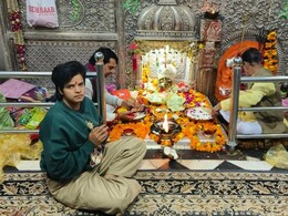 WPL 2026 से पहले मनसा माता मंदिर पहुंची शेफाली वर्मा, गहरा है जुड़ाव