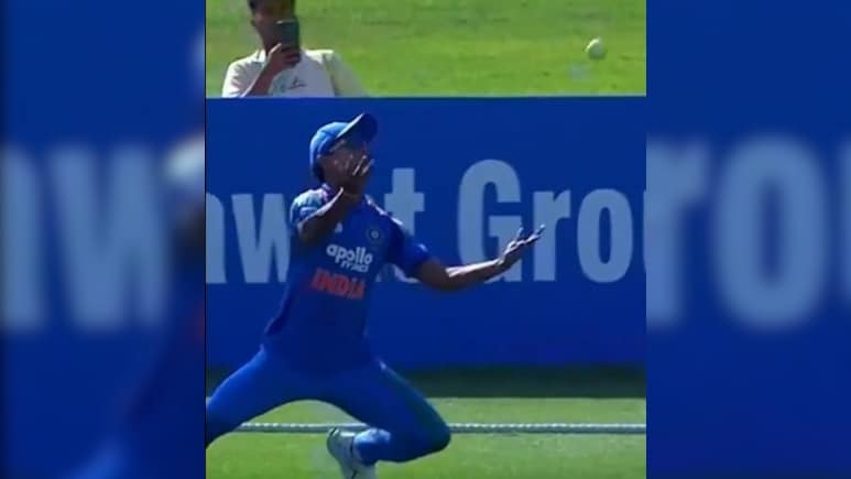 VIDEO: किशन सिंह ने कपिल देव और सूर्यकुमार यादव की तरह एशिया कप के फाइनल में पकड़ा कभी न भूलने वाला कैच