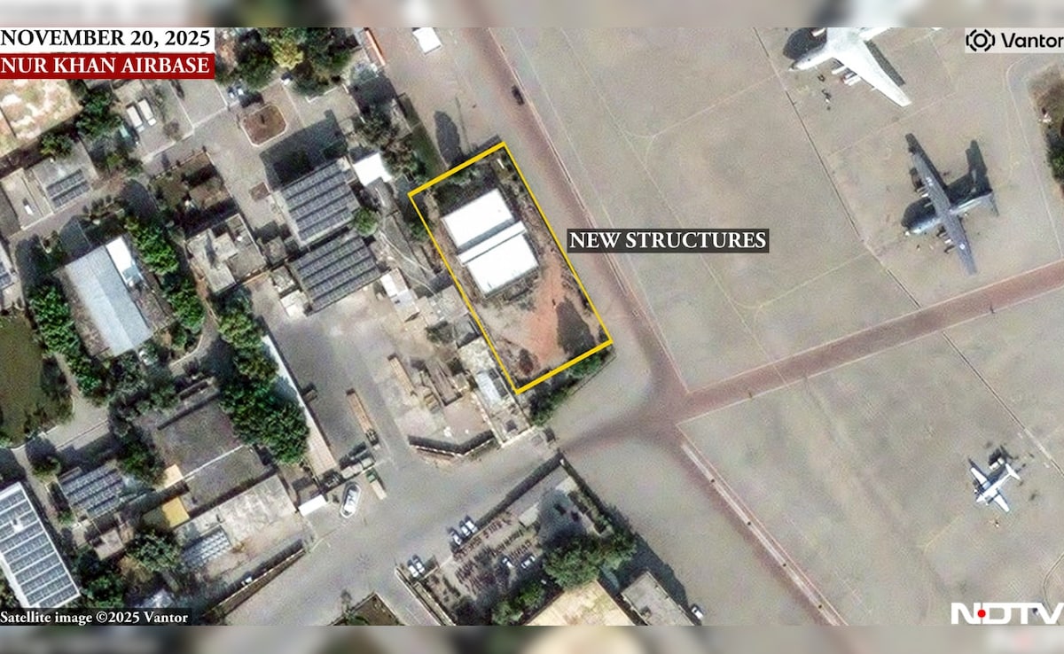 रावलपिंडी में नूर खान एयरबेस की उस जगह पर दो नए स्ट्रक्चर दिखे हैं, जहां IAF ने 10 मई को हमला किया था. माना जाता है कि यहां कमांड-इन-कंट्रोल फैसिलिटी थी.