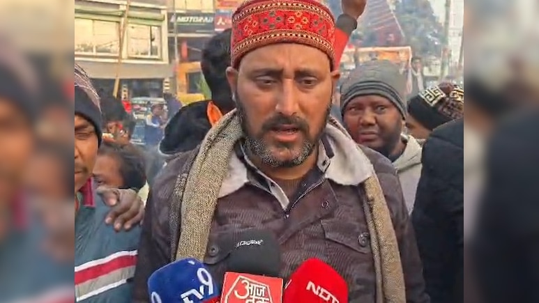 ये अत्याचार नहीं सहेंगे... बांग्लादेश में हिंदुओं पर हो रहे अत्याचार के खिलाफ सड़कों पर युवा