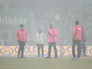 "Befuddled By Umpires": T20 World Cup Winner Fumes As Fog Delays 4th T20I