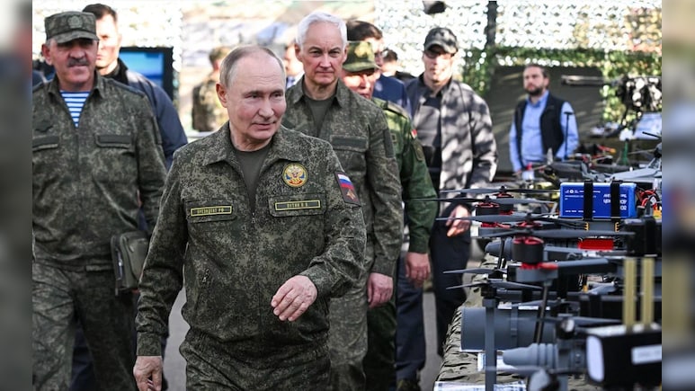 रूसी एलीट कंमाडो का घेरा, ड्रोन की तैनाती... पुतिन के पास सुरक्षा ऐसी कि परिंदा भी पर नहीं मार पाएगा