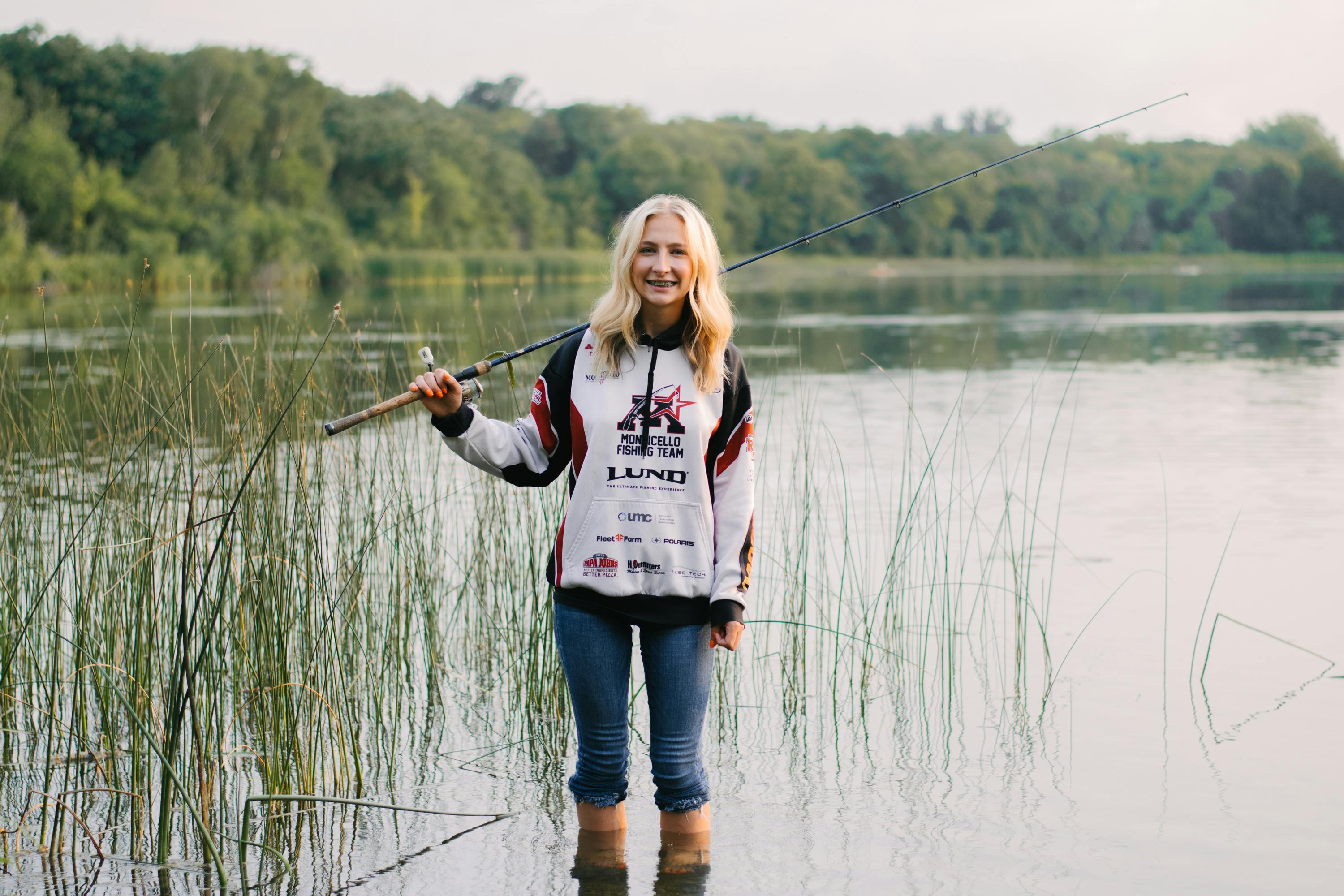 How To Layer Shrugs, Jackets And Cardigans Without Looking Bulky