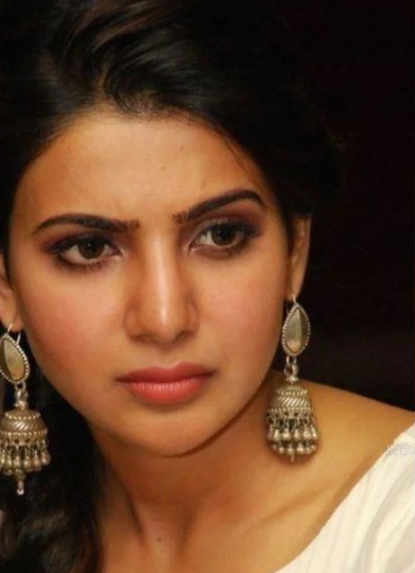 अब समांथा रुथ प्रभु के साथ भीड़ की बदतमीजी, वीडियो में देखें कैसे मुश्किल से गाड़ी तक पहुंची एक्ट्रेस