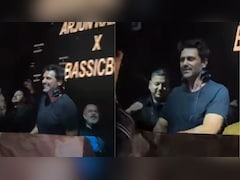 Arjun Rampal Turns DJ, Plays <i>Dhurandhar's FA9LA</i> Remix At Gurugram Club