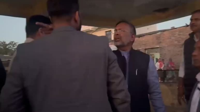 ऊर्जा मंत्री हीरालाल नागर ने सुबह तक अतिक्रमण हटाने के दिए निर्देश, कहा- संपत्ति नुकसान की वसूली भी करें