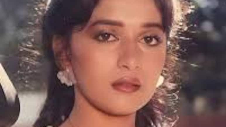 मां की एक सलाह ने बदल डाली माधुरी दीक्षित की लाइफ, लोगों की सुनी होती तो बदल जाता चेहरा-मोहरा