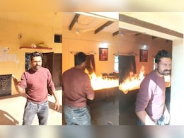 जब फाइलें आगे नहीं बढ़ीं तो पंचायत ही फूंक दी ! रतलाम में गुस्साए ग्रामीण की करतूत का वीडियो वायरल