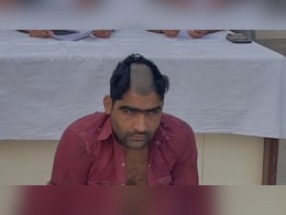 50 हजार का इनामी कटोरा लेकर मंद&zwj;िर के सामने मांगने लगा भीख, बदल ल&zwj;िया पूरा हुल&zwj;िया