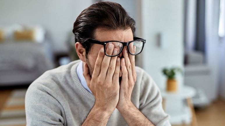 जब मन थकता है तो शरीर क्यों जवाब देने लगता है? आयुर्वेद से समझिए तनाव का पूरा असर