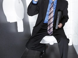 शख्स को बार-बार आती थी टॉयलेट, हर दिन लेता था 4 घंटे का ब्रेक, फिर कंपनी ने लिया तगड़ा बदला