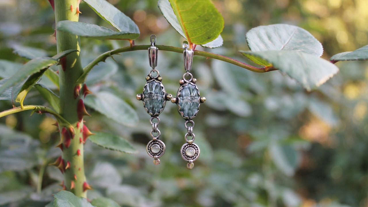 Jhumkas Pulling Your Ears Down? Comfort Checks Before You Buy