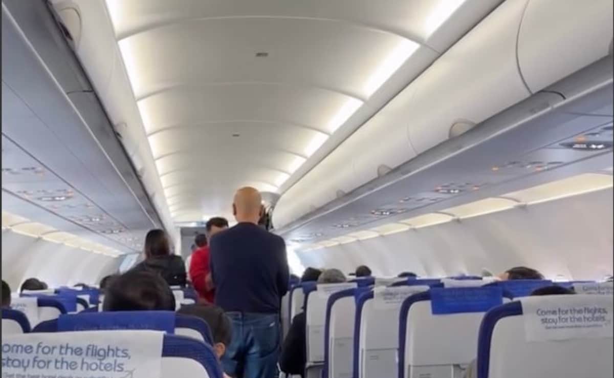 IndiGo Passenger Shows Chaos Inside Delayed Flight With No Captain Or Food