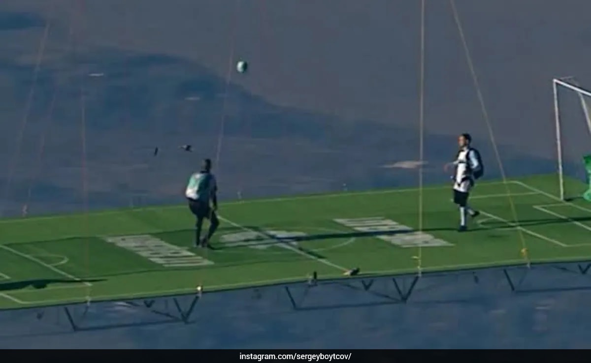 Russian Daredevils Play Football 5,900 Feet High