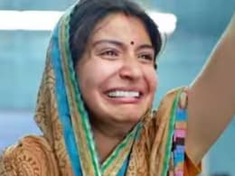 जब अनुष्का शर्मा इस एक्ट्रेस से हार गई थीं डेब्यू अवॉर्ड, बच्चों की तरह थीं रोईं, बोली- उन्होंने उसे दे दिया.