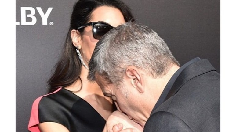 64 साल के एक्टर का ऐलान 'फिल्मों में लड़कियों को नहीं करेंगे किस', 17 साल छोटी बीवी से सलाह के बाद लिया फैसला