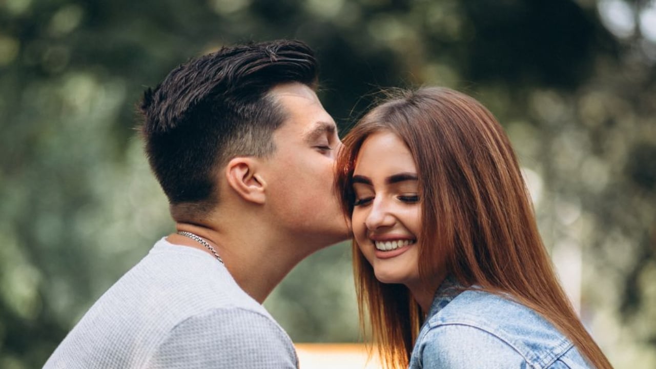 Numerology: इन तारीखों को जन्मे लोग होते हैं परफेक्ट पार्टनर, जीवन के हर मोड़ पर देते हैं साथ