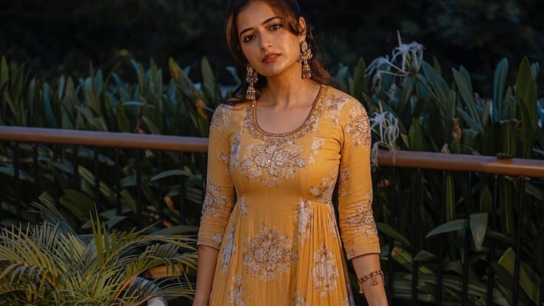 साऊथ अभिनेत्रीच्या 22 वर्षीय बहिणीने संपवलं आयुष्य, कुटुंबीयांचे गंभीर आरोप