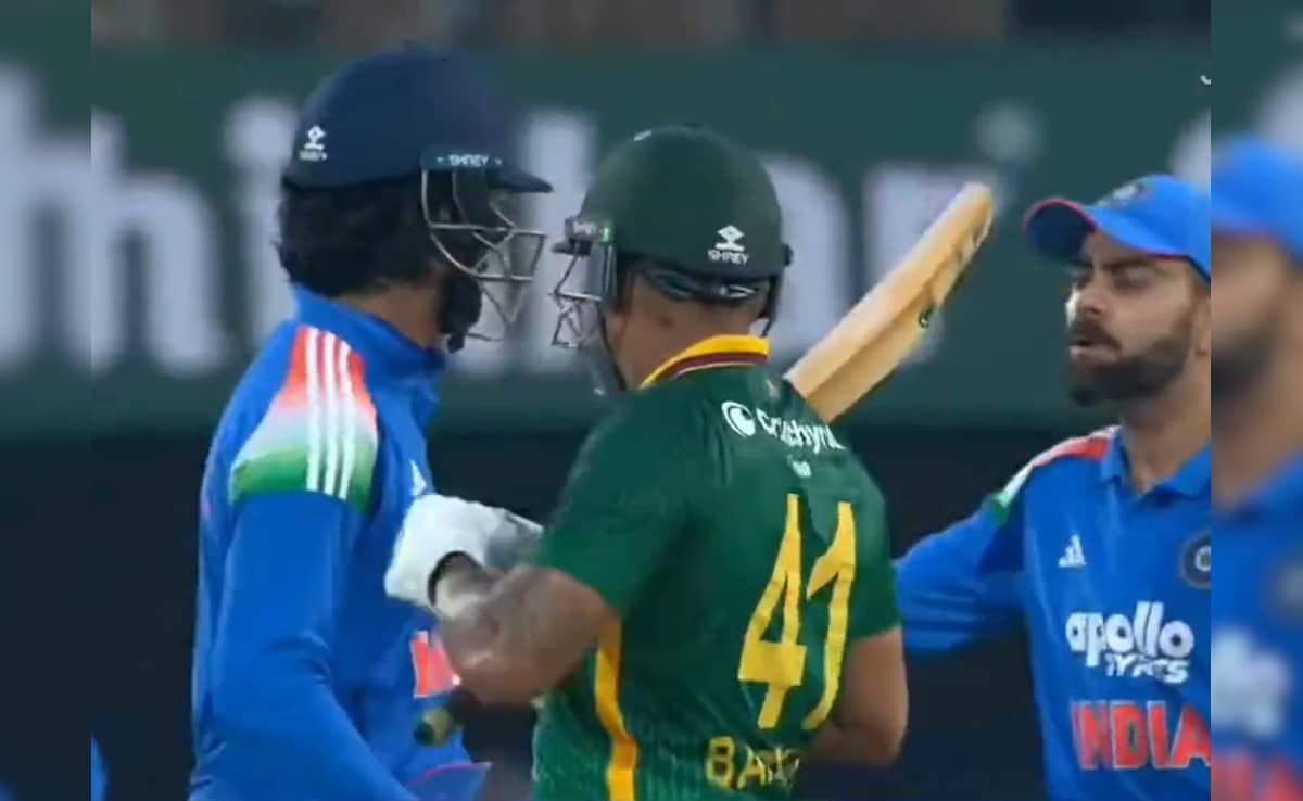 Virat Kohli Asks KL Rahul For A Second Slip vs South Africa, India Captains Reaction Has Internet Talking