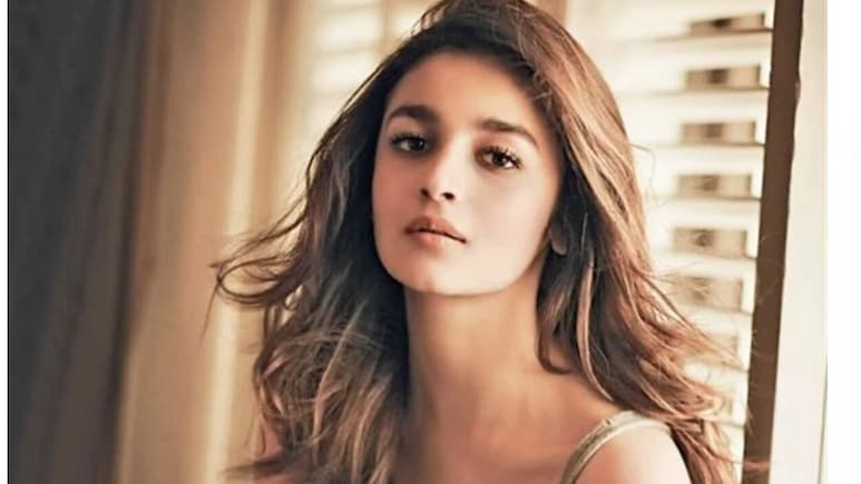 आलिया भट्ट की हमशक्ल का डांस वायरल, वीडियो देख रणबीर कपूर भी हो जाएंगे कंफ्यूज, पहचानना होगा मुश्किल- कौन है असली, कौन है नकली ?