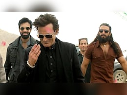 'धुरंधर' में अक्षय खन्ना ने बॉबी देओल के &lsquo;जमाल कुदु&rsquo; का जादू फिर जगाया