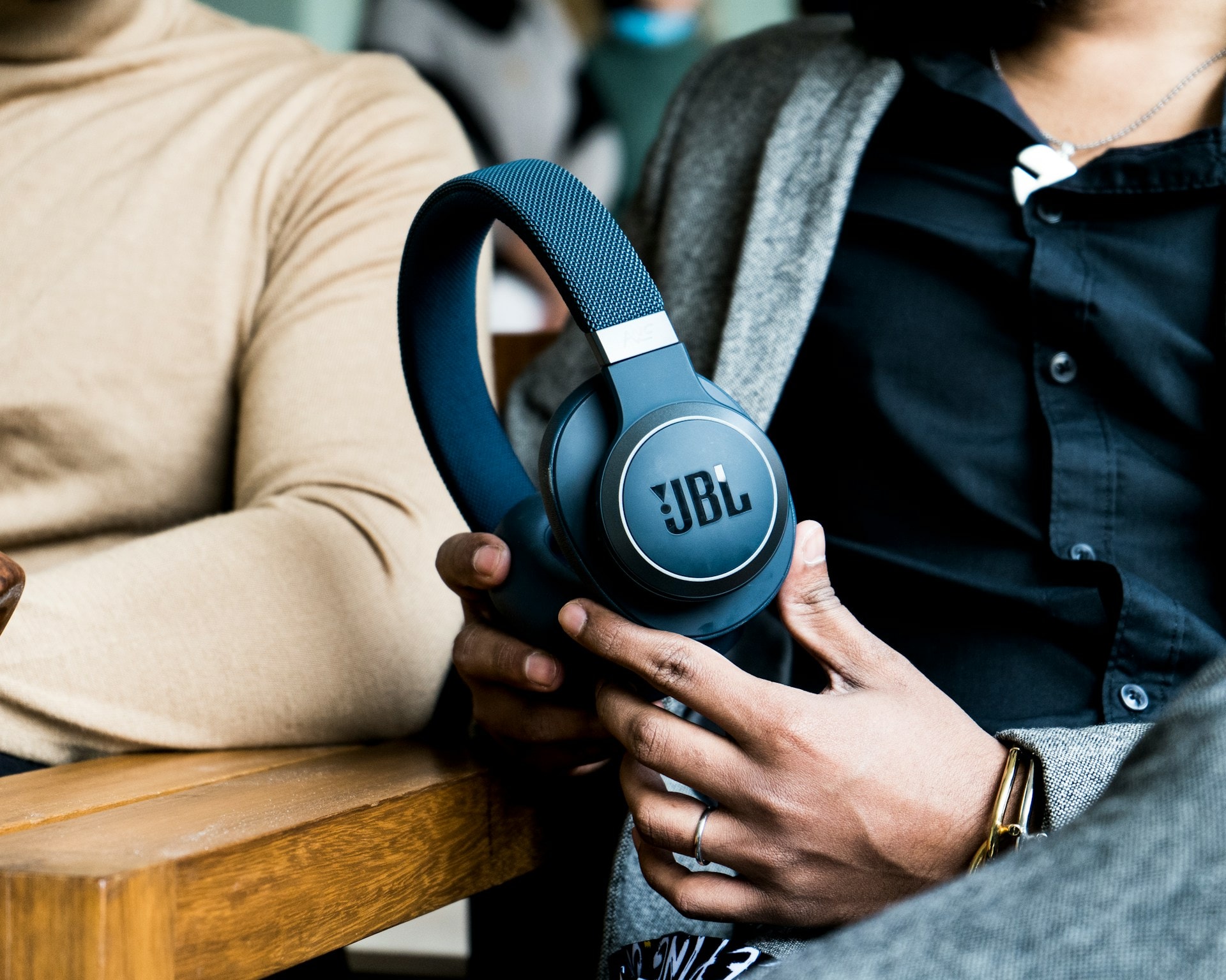 Grab exlusive discounts on JBL headphones only on Amazon