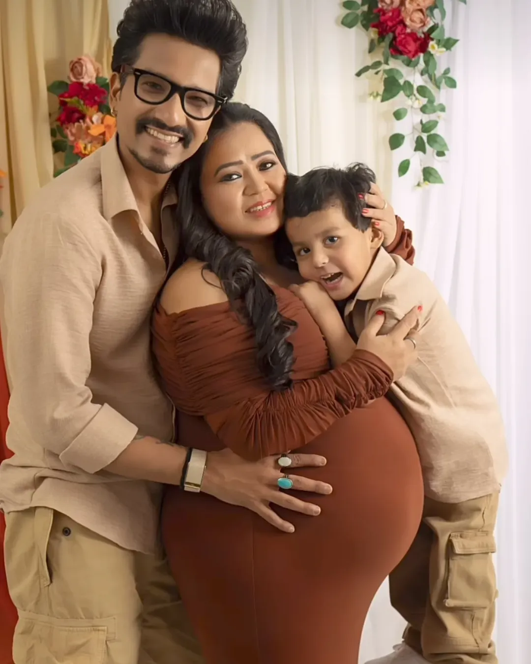 भारती सिंह बनीं दूसरी बार मां, हर्ष लिम्बाचिया के साथ किया बेटे का स्वागत