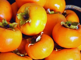 persimmon fruit : हे फळ तुम्हाला माहीत आहे का? सध्या ट्रेंड होतंय; हृदयपासून इम्युनिटीपर्यंत 5 जबरदस्त फायदे