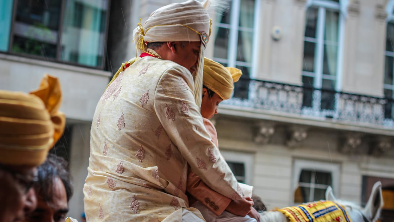 Light, Elegant and Festive: Sherwanis That Redefine Wedding Wear for Men Light, Elegant and Festive: Sherwanis That Redefine Wedding Wear for Men